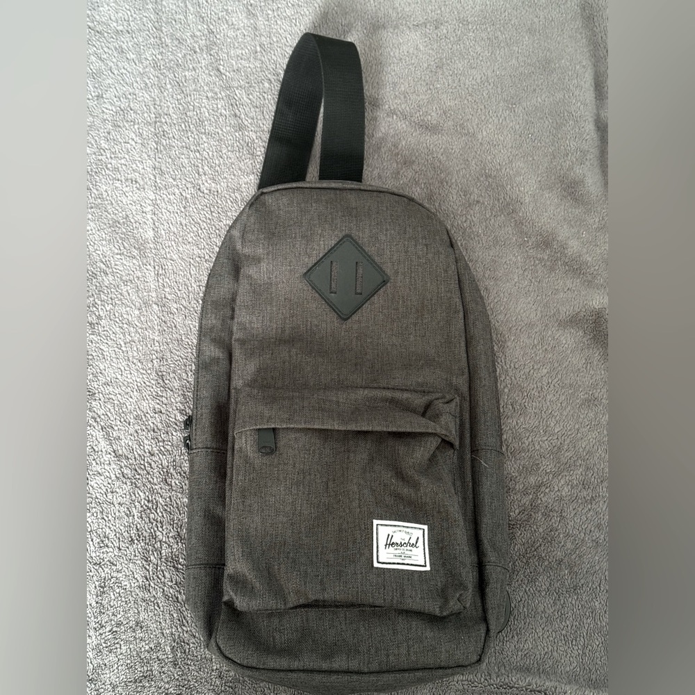 Herschel Heritage™ Shoulder Bag | Field Trip